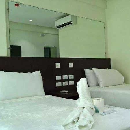 Boracay Midtown Hotel Balabag  Kültér fotó